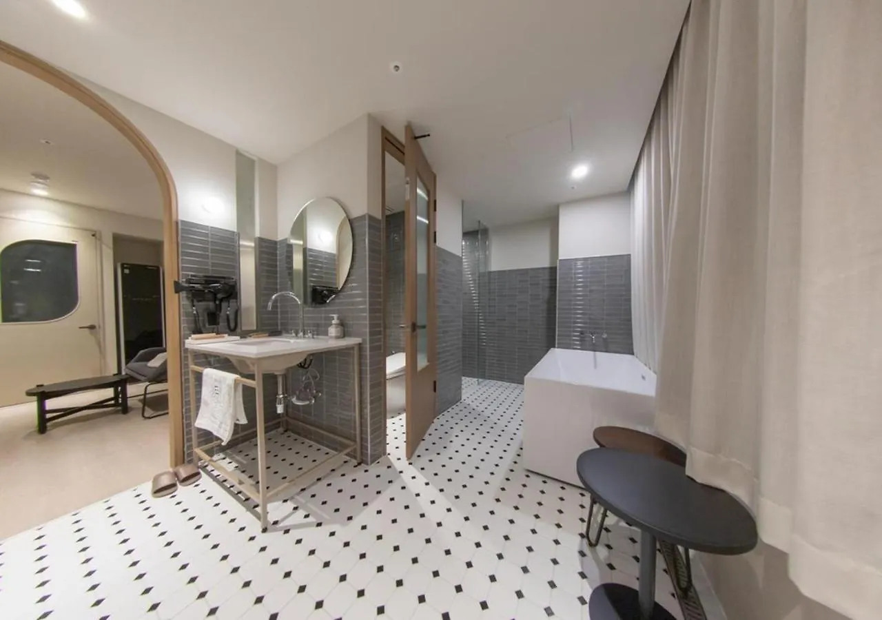 Incheon H Avenue Soraepogu Hotel