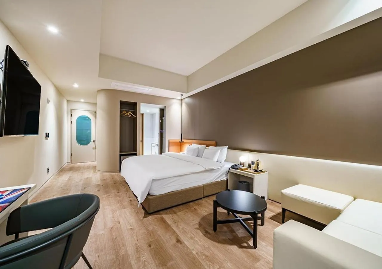 Incheon H Avenue Soraepogu Hotel 0*,